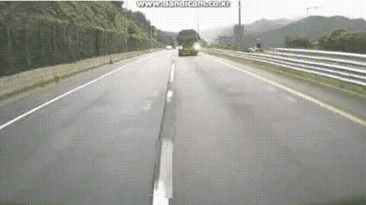 17473777624802.gif